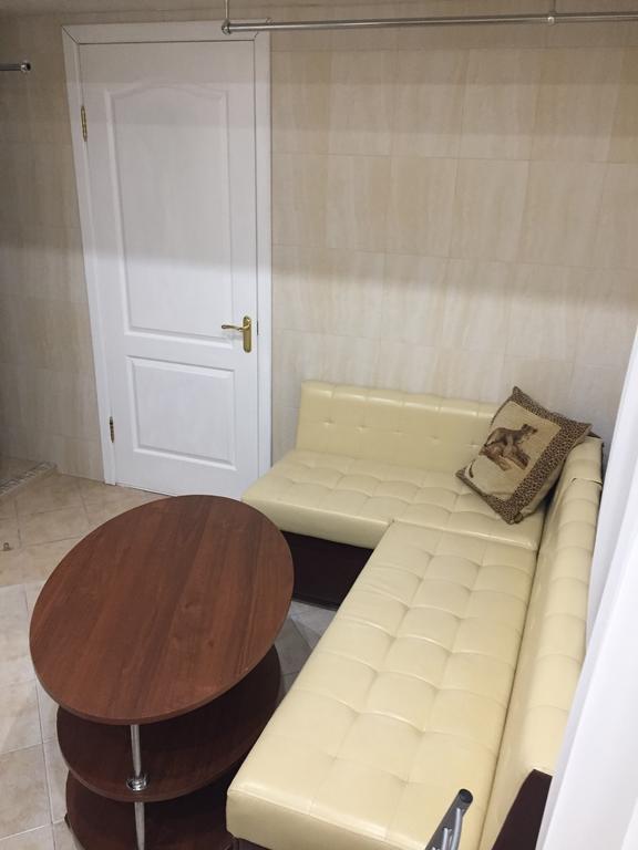 Apartment On Ploschad Pobedy Мінськ Екстер'єр фото